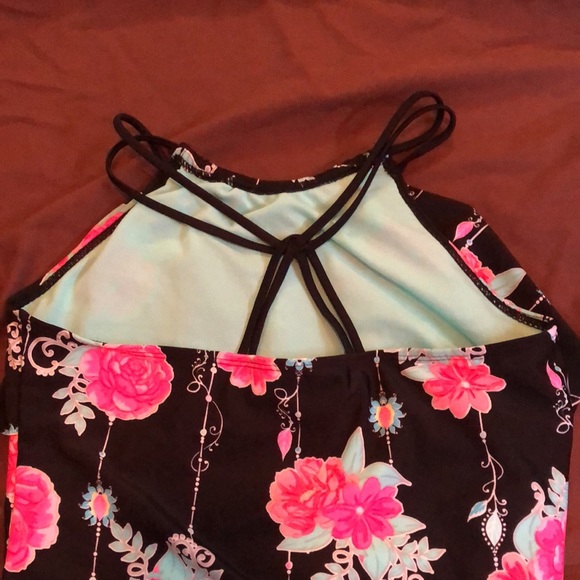 Floral! - Picture 3 of 3